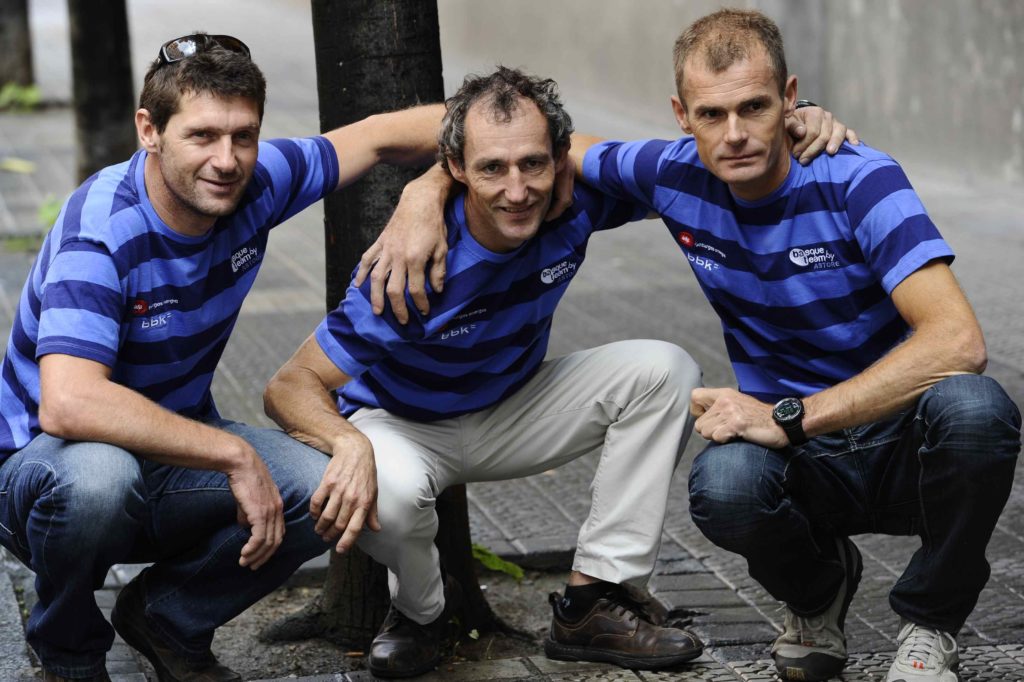 La expedición NATURGAS/BBK NUPTSE 2012 descansa ya en el Campamento Base