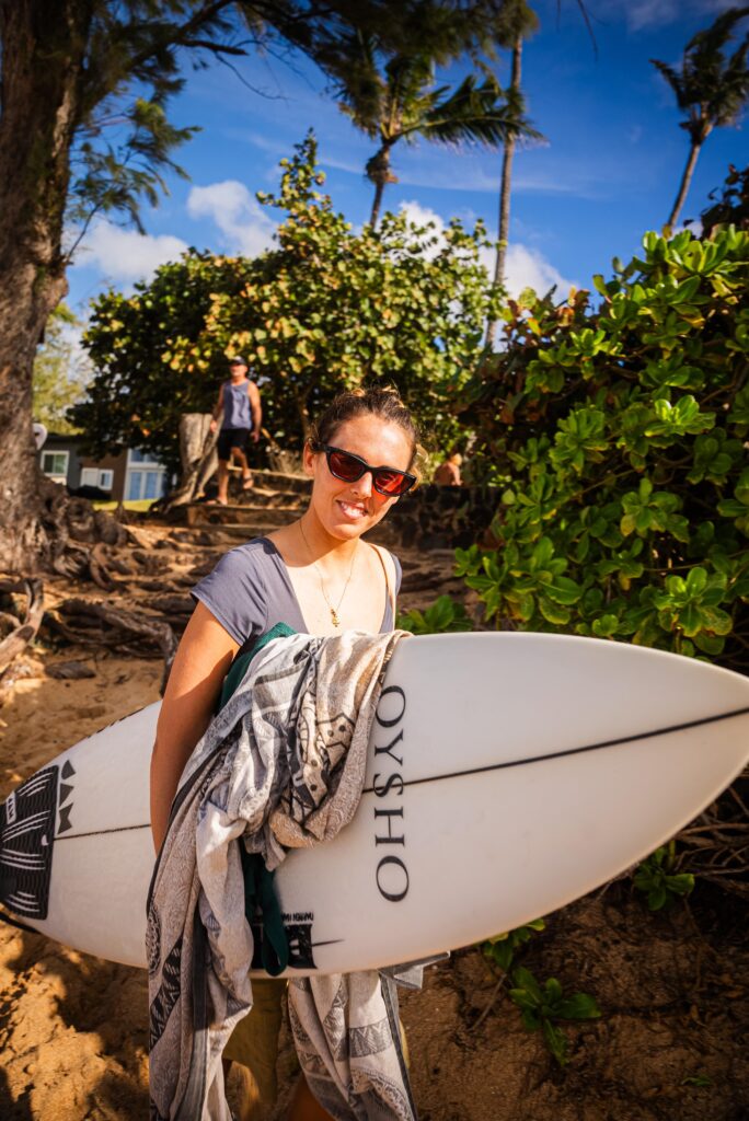 Basque Teameko Nadia Erostarbe surflariak WCTn debuta egin eta lehen kanporaketa gainditu du Lexus Pipe Pro proban