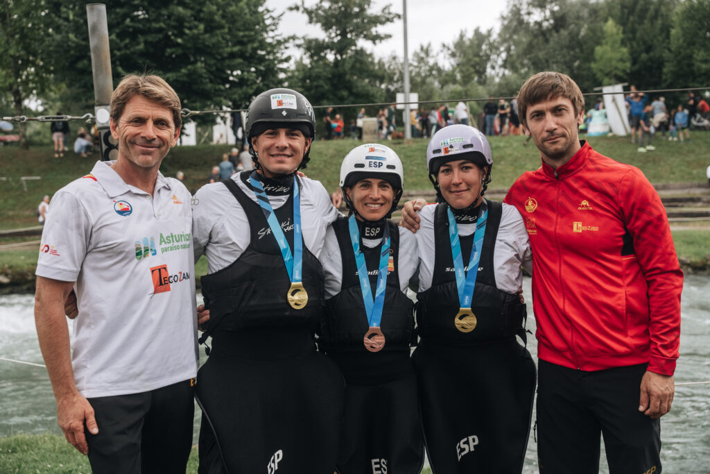 Lluvia de medallas para las y los palistas de Basque Team en la Copa del Mundo de Pau