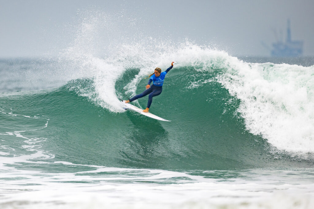 Annette Gonzalez-Etxabarri surflariak hirugarren amaitu du, ezustekoa emanda bere debutean US Openean