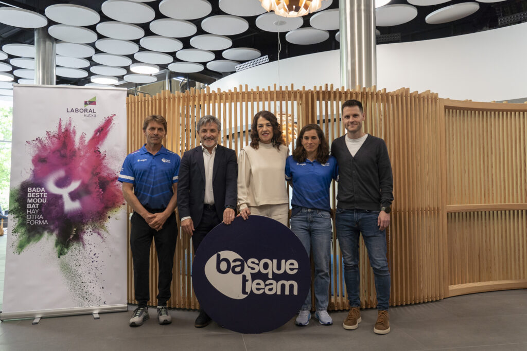 La Fundación Basque Team y Laboral Kutxa firman un convenio de colaboración para impulsar la inserción laboral de las y los deportistas de alto nivel